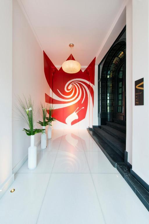 Hotel The Royal Snail نامور المظهر الخارجي الصورة